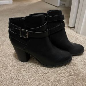 Women’s Booties Black
